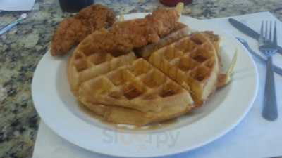 C's Waffles