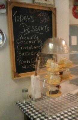 Mike's Bbq, Catfish & Steaks