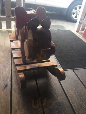 Moore's Whistling Pig Cafe