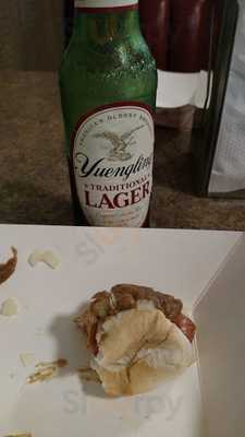 The Majestic Bar And Grille