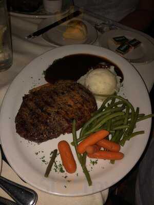 Carriage & Horses Restaurant