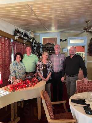 Carriage & Horses Restaurant