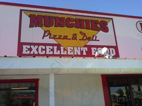 Munchies Pizza & Deli