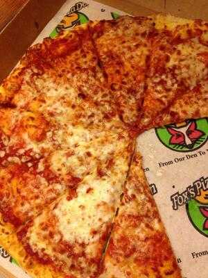 Fox's Pizza Den