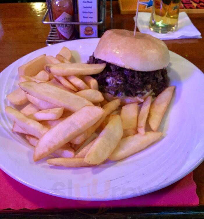 Dooley's Pub & Eatery