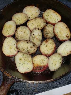 Hartz Chicken Buffet