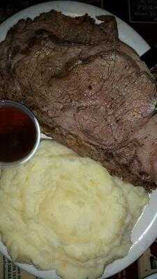 Steph's Corner Pub And Grille