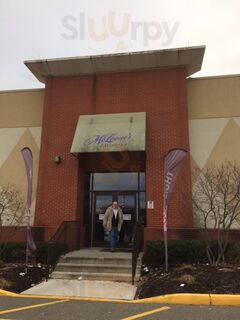 Mcloone's Woodbridge Grille