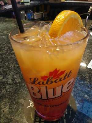 Hattrick's Sports Bar And Grill