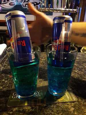 Hattrick's Sports Bar And Grill