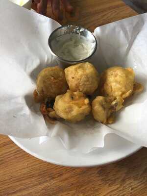 Mr. & Mrs. P's Eatery