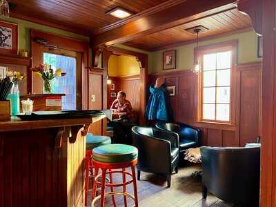 The Oyster & Thistle Restaurant And Pub