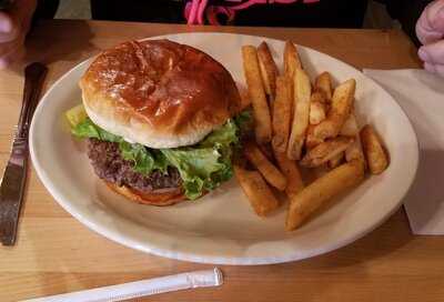 Idle Hour Eatery & Spirits