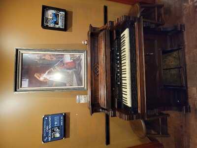 The Holy Grail Food & Spirits