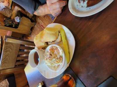 The Holy Grail Food & Spirits