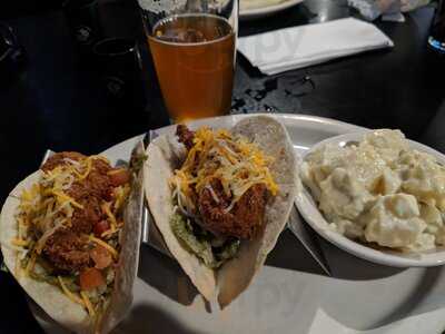 Reifschneider's Grill & Grape