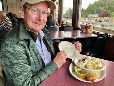 La Conner Pub & Eatery