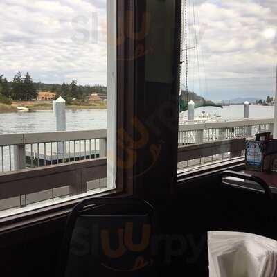 La Conner Pub & Eatery