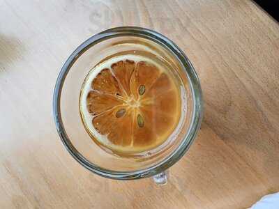 Nell Thorn Waterfront Bistro & Bar