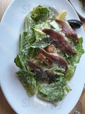 Nell Thorn Waterfront Bistro & Bar