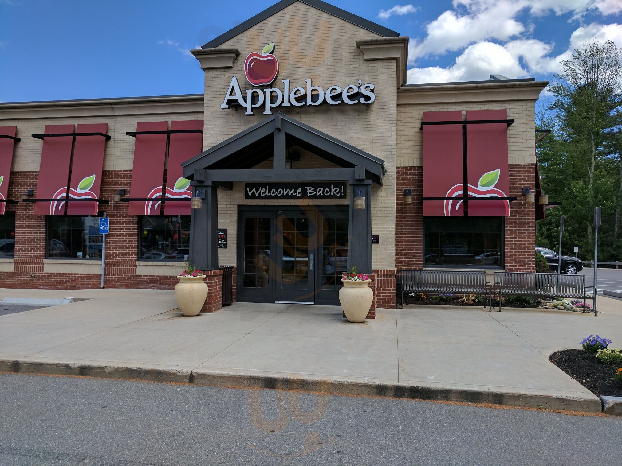 Applebee's Neighborhood Grill & Bar