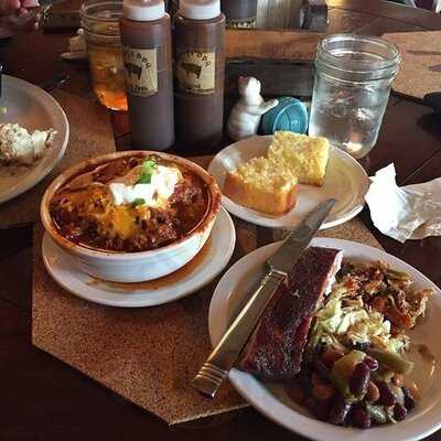 Whitey's Bbq And Catering