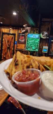 Rhino's Restaurant And Lounge