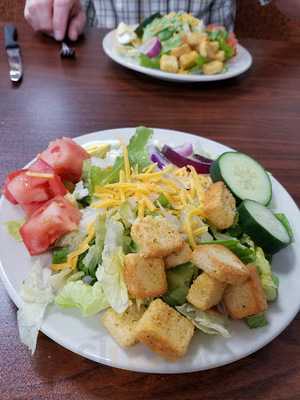 Rhino's Restaurant And Lounge