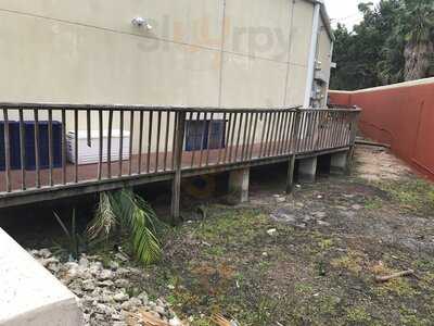 Eggs-traordinary Cafe