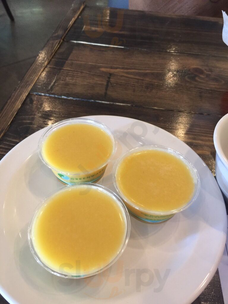 Paradise Grill & Tiki Bar