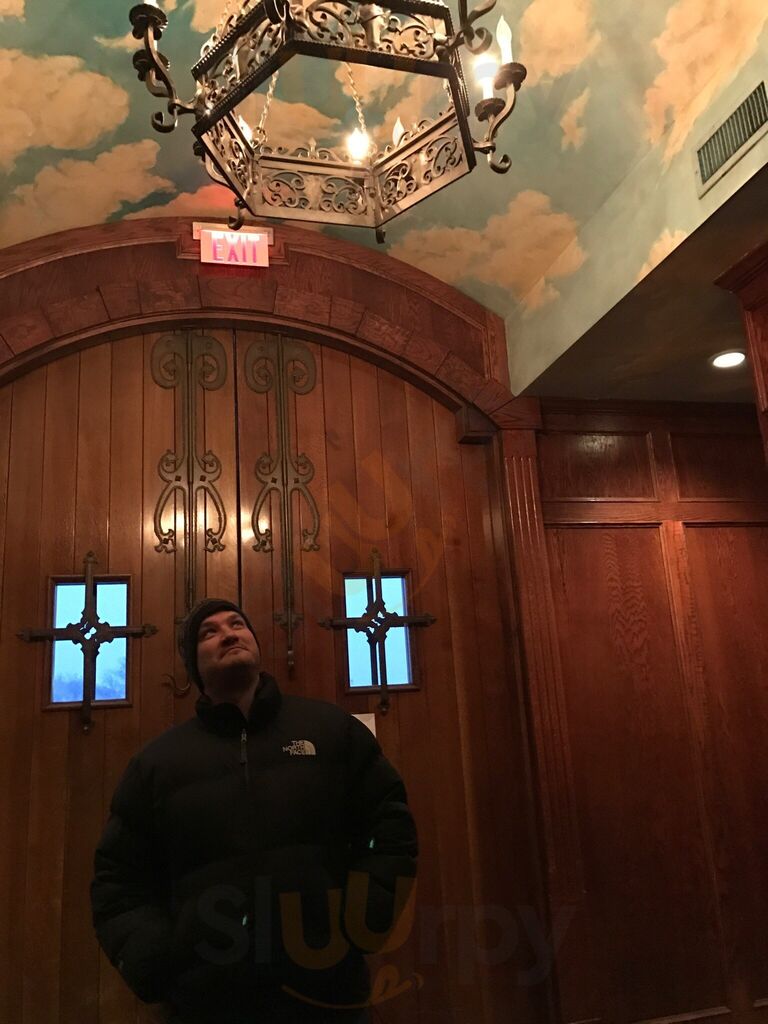 Shakespeare's Restaurant And Pub