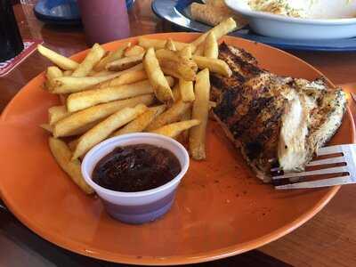 Wooded Hills Bar & Grill