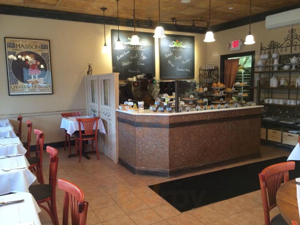 La Vie En Rose Bakery Cafe