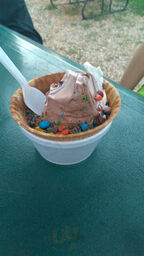 Zem's Ice Cream & Mini Golf