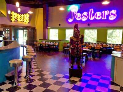 Jesters Restaurant & Pub