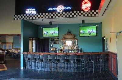 Jesters Restaurant & Pub