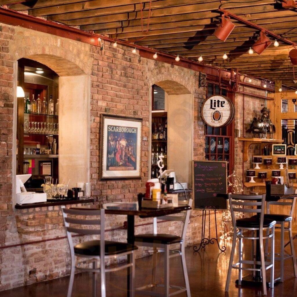 Stanchion Pub