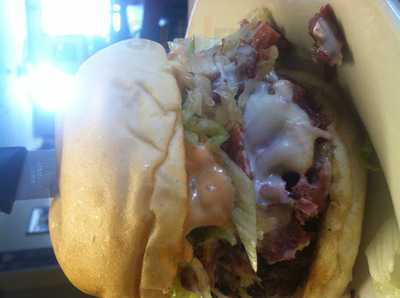 Knuckle Hedz Bar And Grill