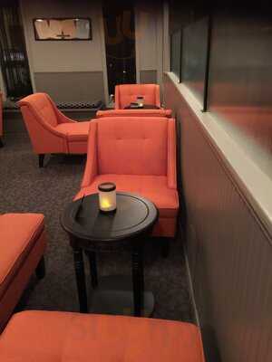 Brothers Railroad Inn