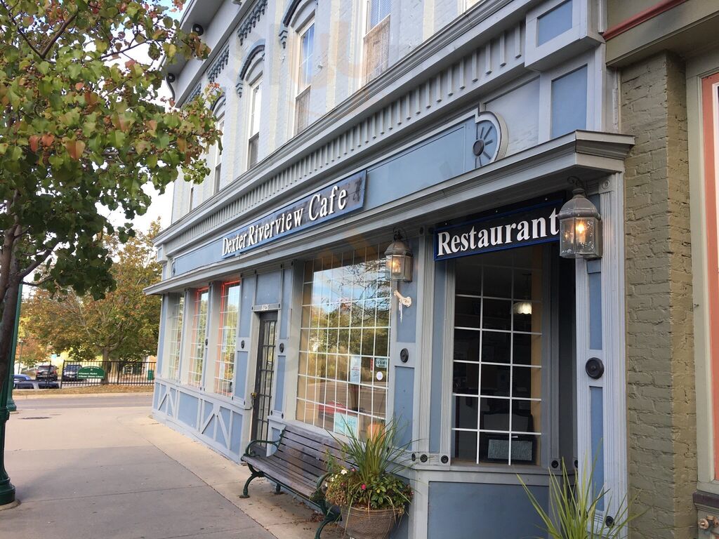 Dexter Riverview Cafe
