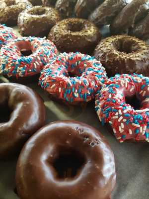 Daylight Donuts