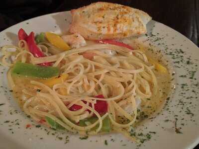 Mr. Gino's Restaurant & Bar