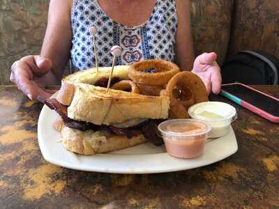 Nardi's Home Style Restaurant