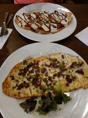 Mcquade's Pub And Grill