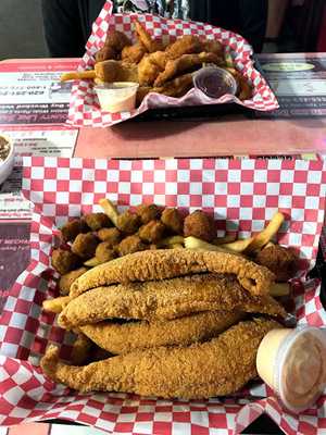 Sams Southern Eatery