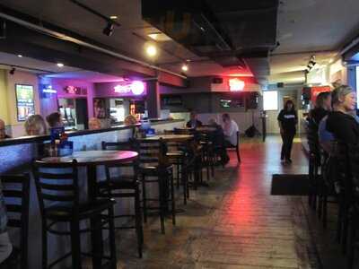 Sidelines Sports Grill Ltd