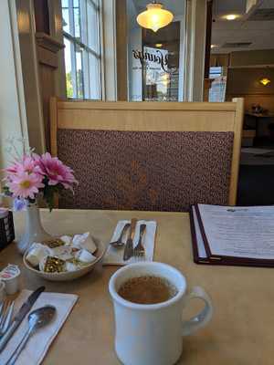 Young's Restaurant & Coffee