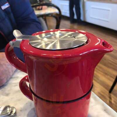 Jeannine's Bakery & Cafe