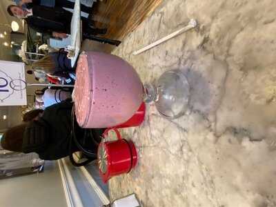 Jeannine's Bakery & Cafe