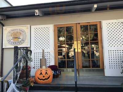 Jeannine's Bakery & Cafe